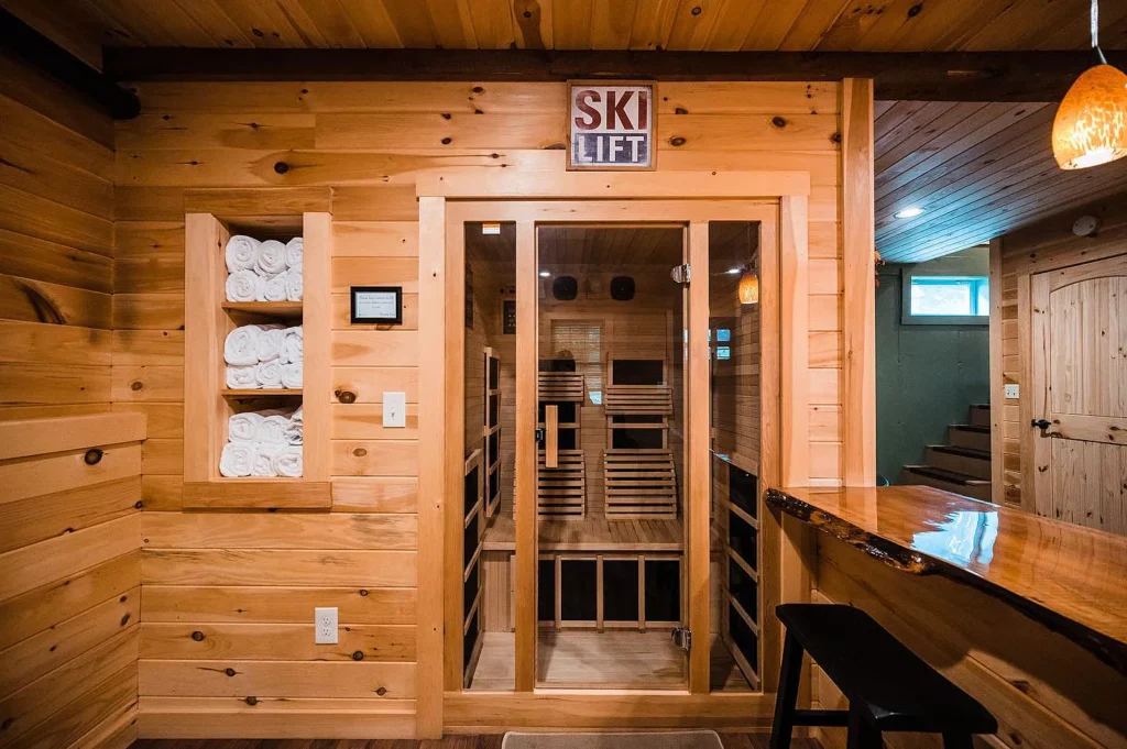 Sunlighten vs JNH Sauna